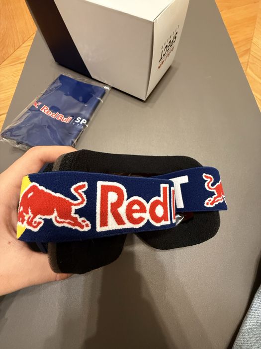 Gogle narciarskie red bull