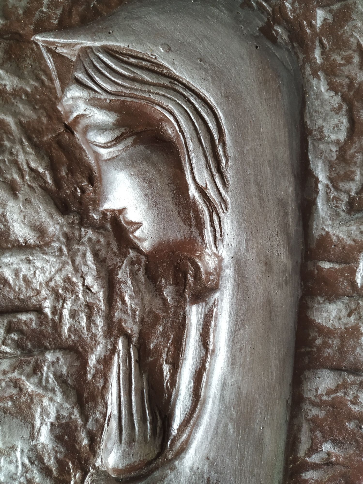 Ceramiczna płaskorzeźba do zawieszenia