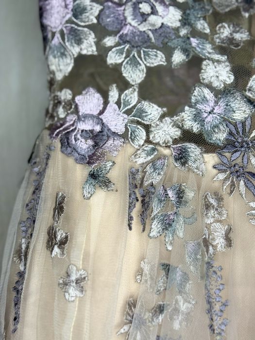 Сукня ручного пошиття