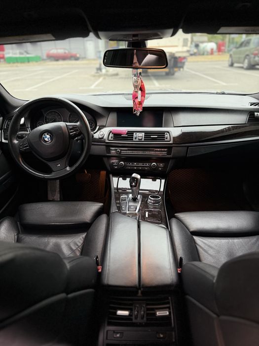 Продам БМВ Ф10, орігінальний м-пакет
