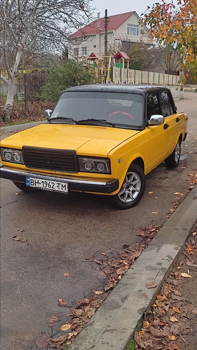 Продам ВАЗ 2105 С переоформлением 1500