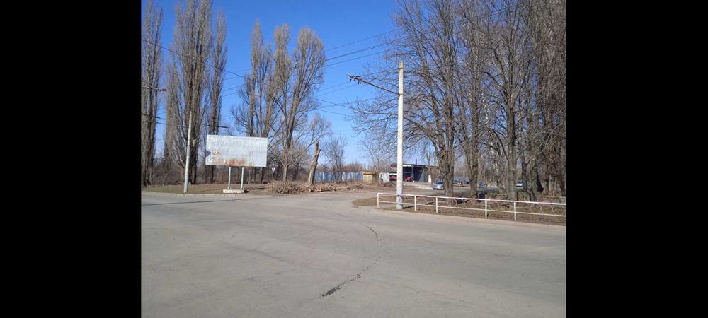 Продам землю под бизнес на Даманском