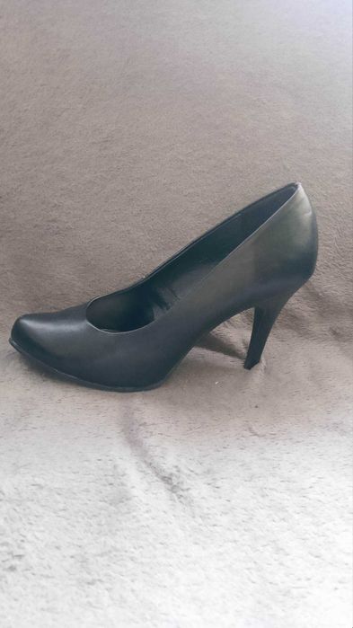 Obcasy Graceland rozm. 37