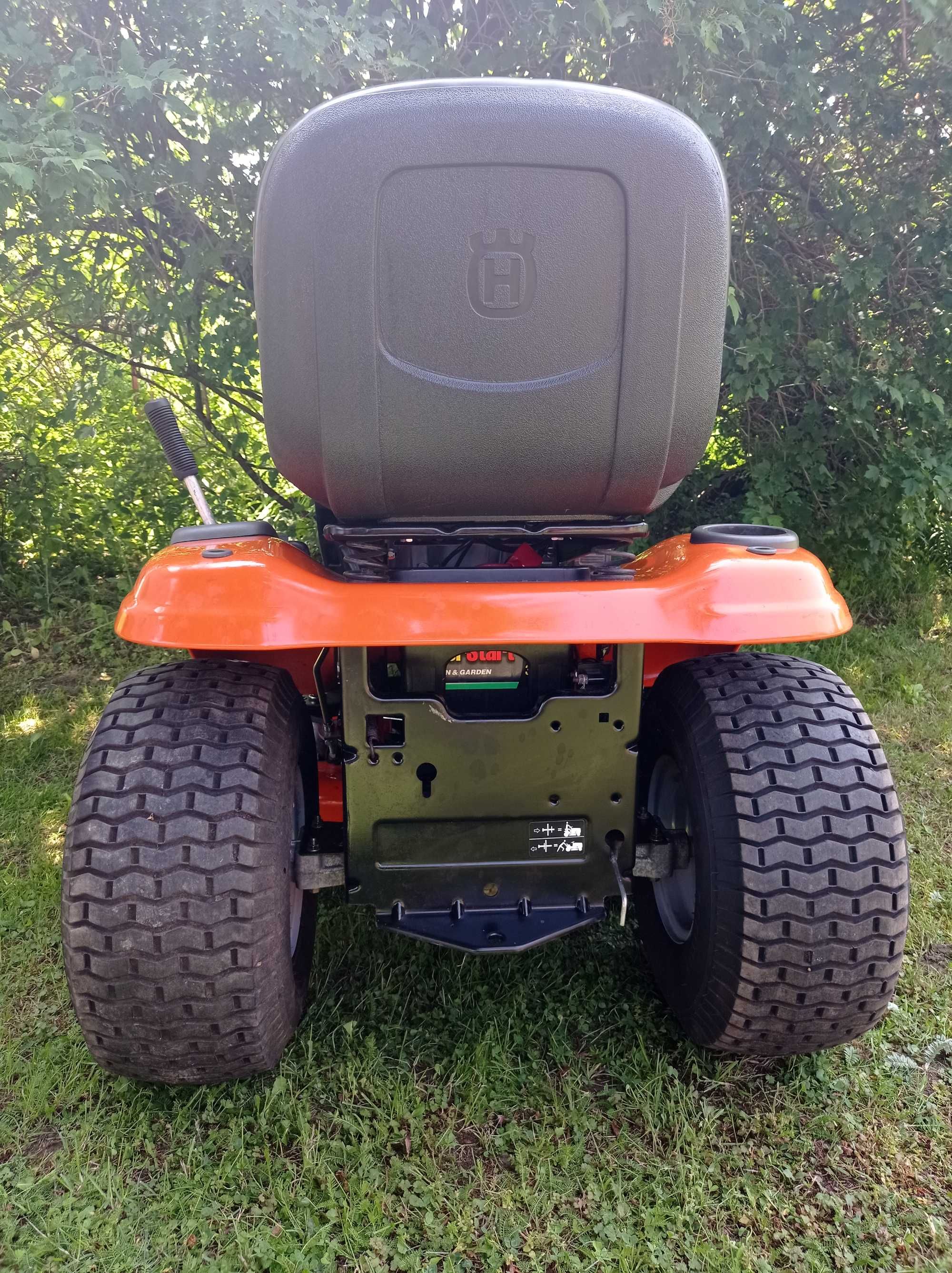 Husqvarna YTH22V42, 22 KM
