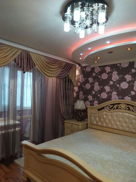 3-х комнатная в кирпичном дома на Высоцкого/Сахарова (2-870-569)