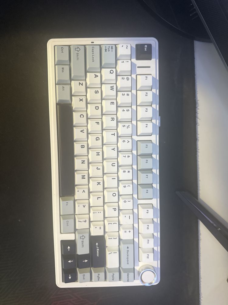 Aula F75 teclado