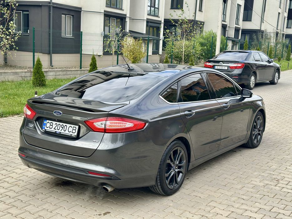 Продам FORD FUSION 2015 рік,2.5 ГБО,Автомат.