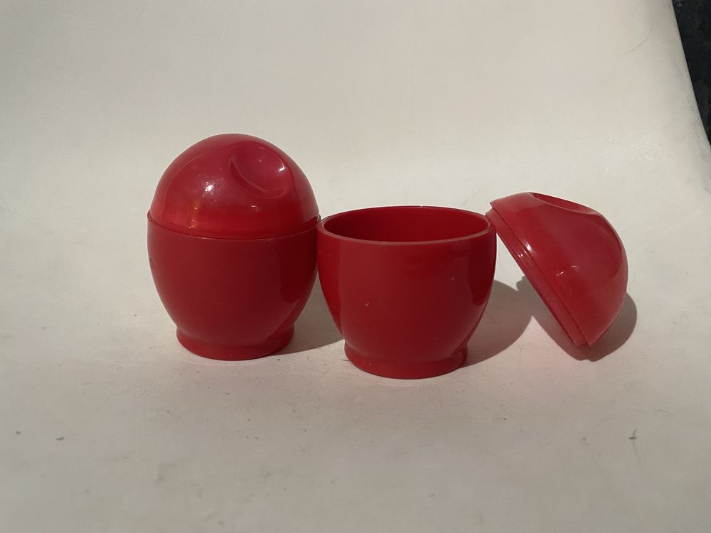 Recipiente coze ovos no microondas