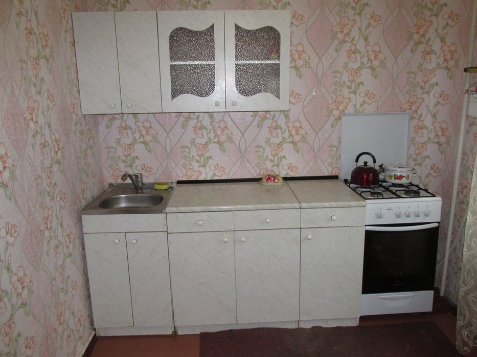 Квартира однокімна подобово.