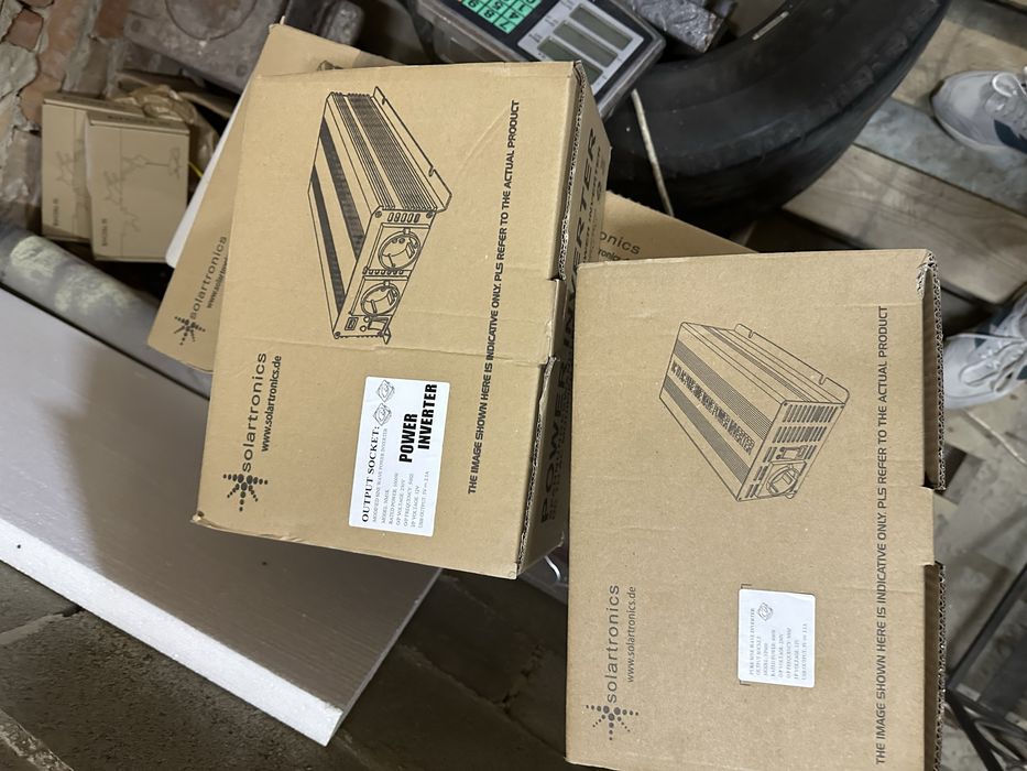 Інвертори Solartronics (Перетворювачі напруги)