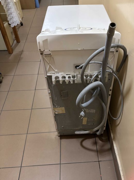 Pralka firmy Whirlpool do naprawy lub na części