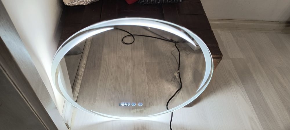 Lustro łazienkowe LED / zegarek / nowe!