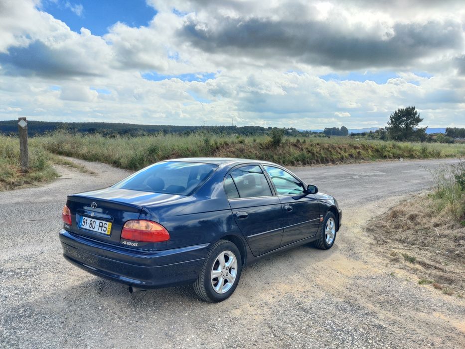 Toyota Avensis 1.6 vvti (ler descrição)