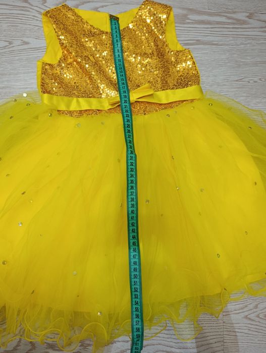 Плаття, сукня святкова для дівчинки 4-6 р. Платье для девочки.