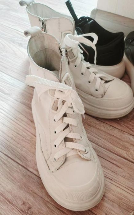 Хайтопи, кросівки високі (Шкіра) "Vito Rossi", розмір. 36.