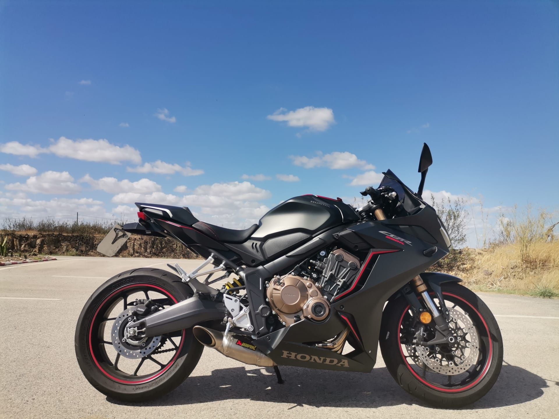 Honda CBR   650R