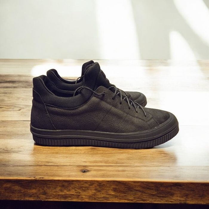 Продам полуботинки/кеды/кроссовки Davis нубук