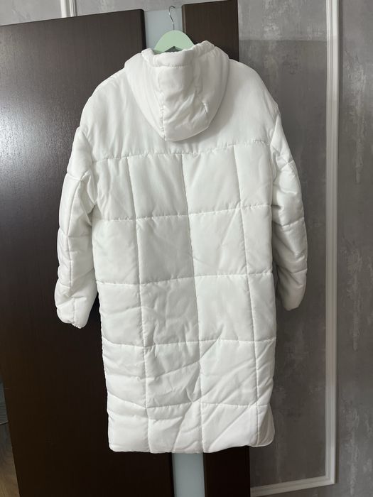 Продам женскую длинную куртку-пальто Nike