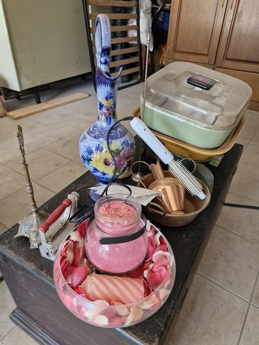 Artigos de decoração antigos diversos