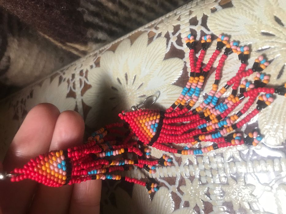 Женские сережки бисер