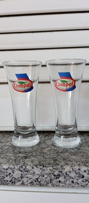 Diversos copos para coleção