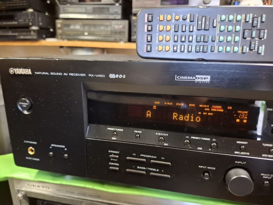 Amplituner Yamaha RX-V450 optyka pilot