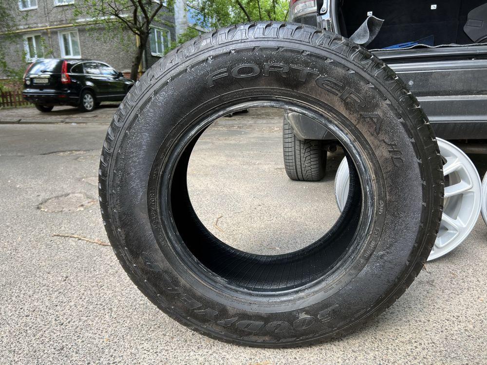 Goodyear Fortera HL 247/70/17 108T 2021 року, одна шина.