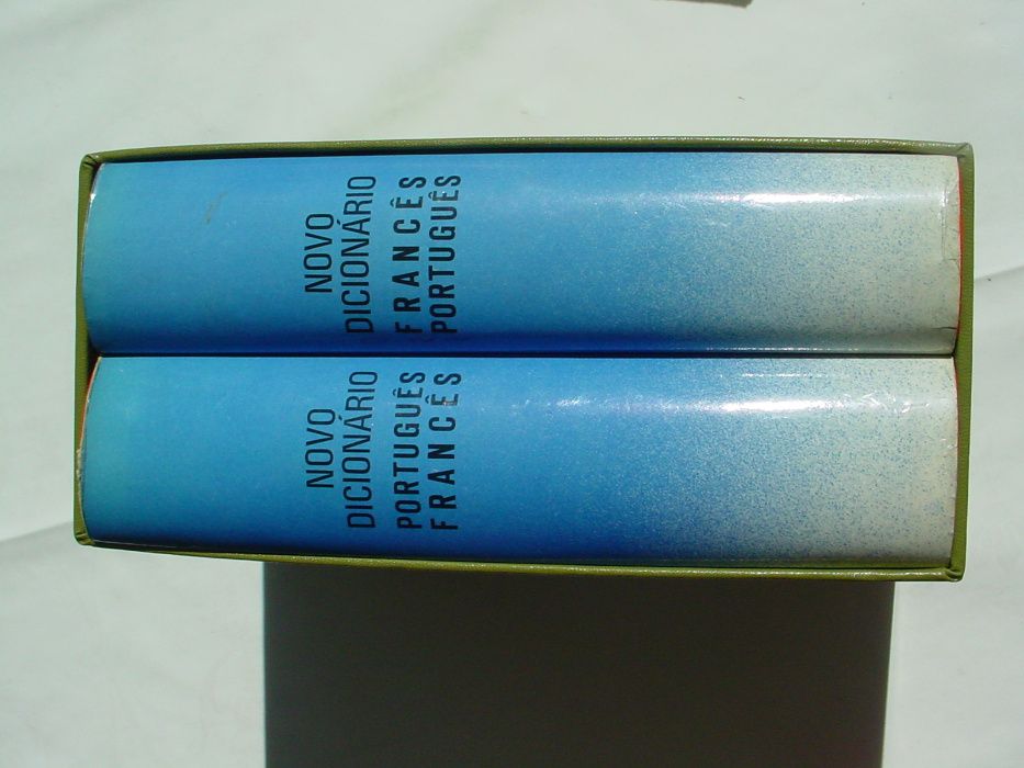 Dicionario de Portugues-Frances, Frances-portugues.