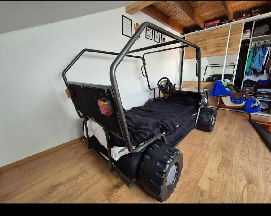 Łóżko dla dziecka-samochód