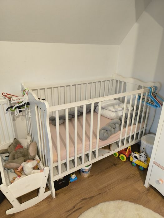 Łóżeczko dziecięce z szufladą