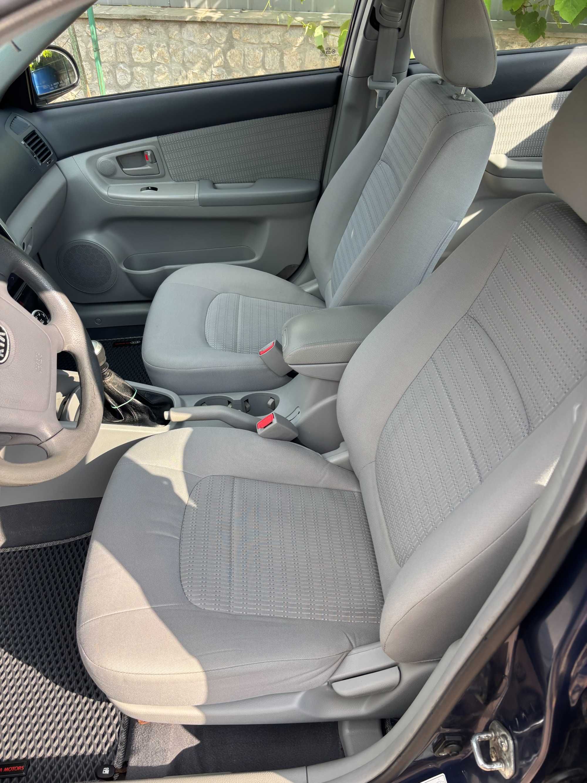автомобіль КІА CERATO