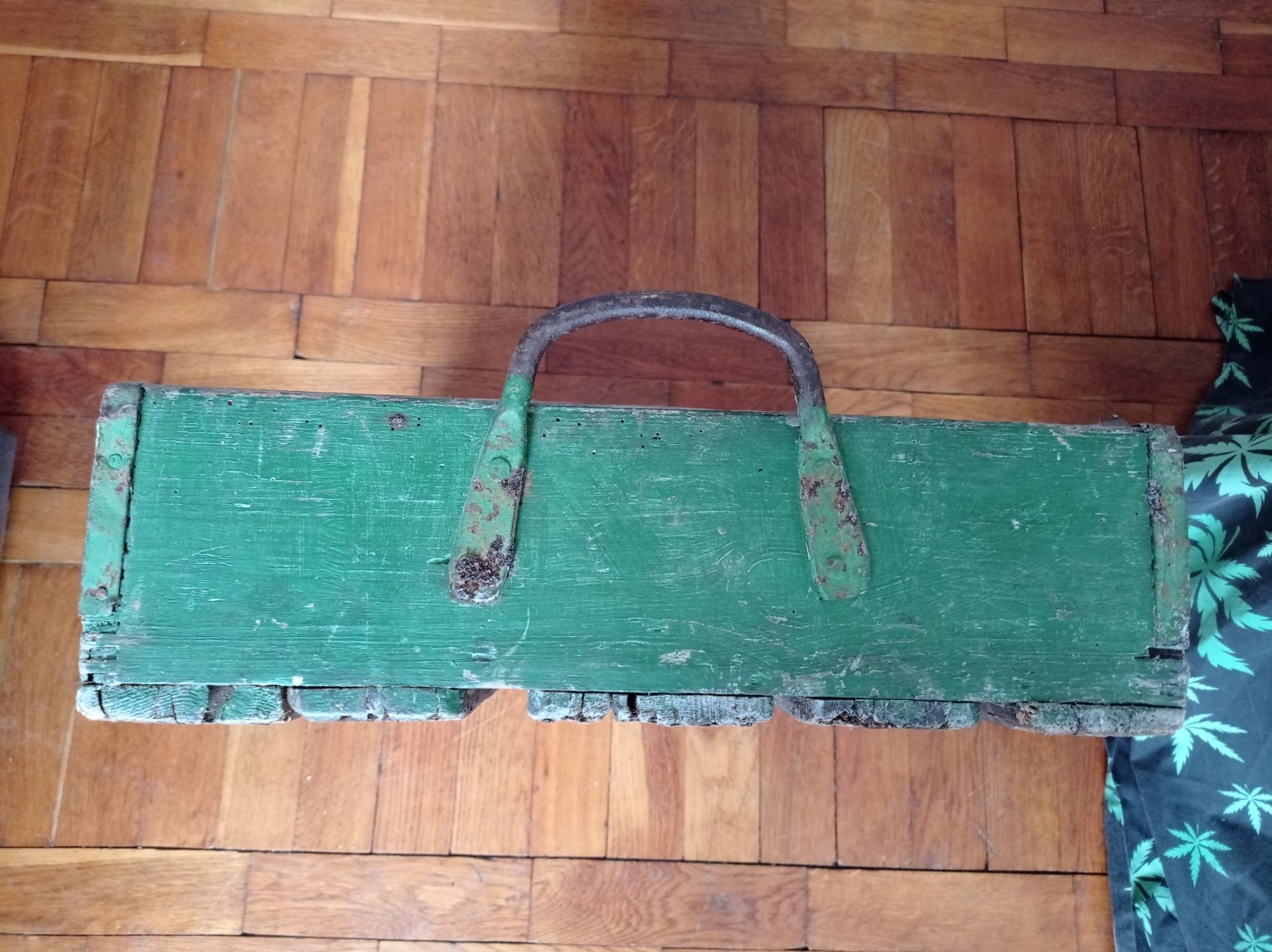 Stara skrzynka na butelki, retro, vintage