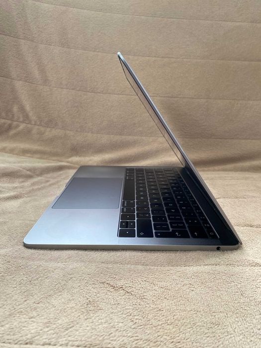 MacBook Pro 13 2016 256 ГБ flexgate