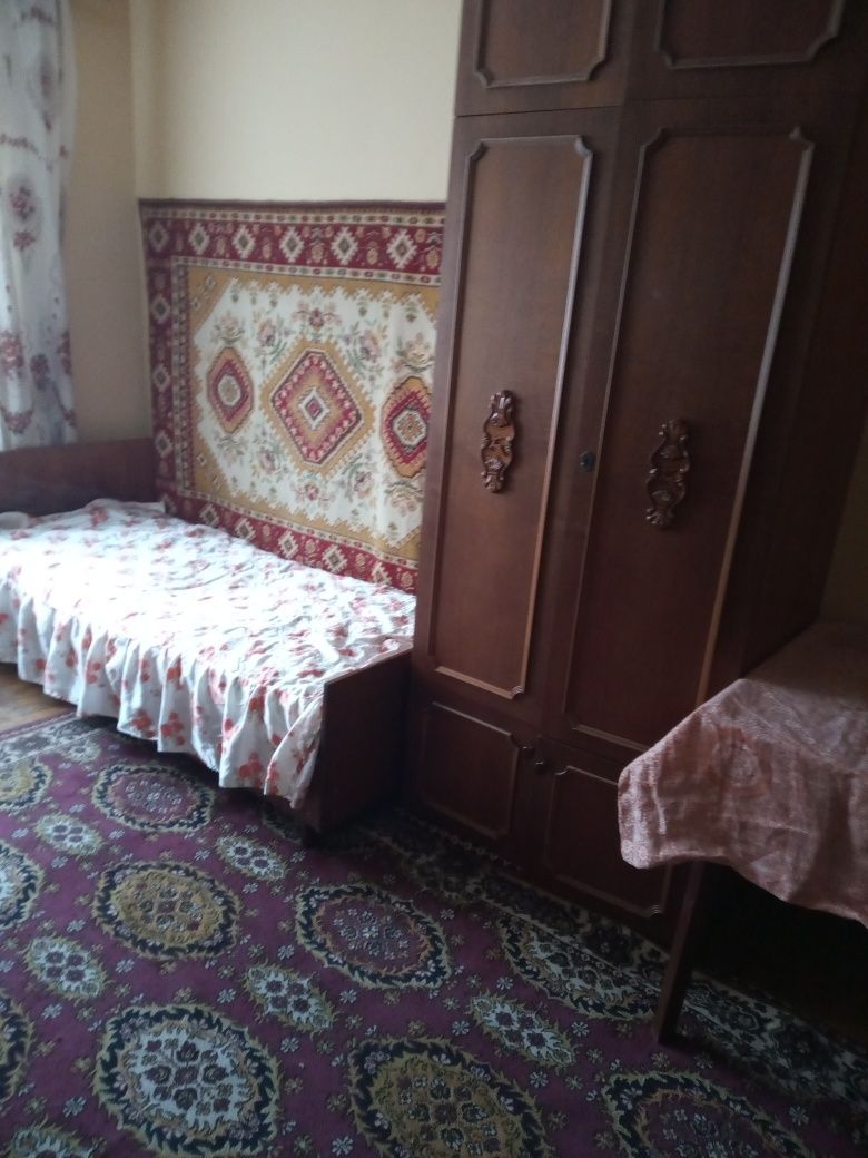 Здам кімнату в квартирі в р-ні Урожаю для двох хлопців без господаря.