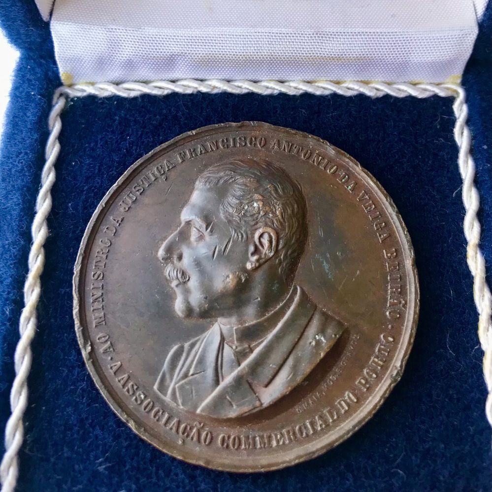 Medalha em Cobre 1887 Ministro da Justiça Veiga Beirão em estojo