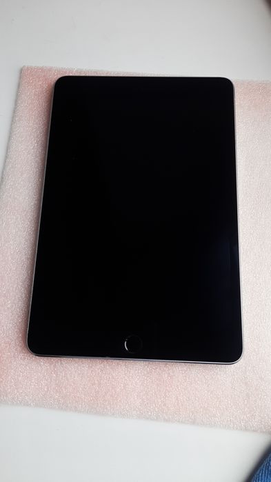 Продам ipad 4 mini  32gb, привозной с Европы