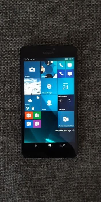 Microsoft Lumia 640 XL 5.7 cala 13 Mpx