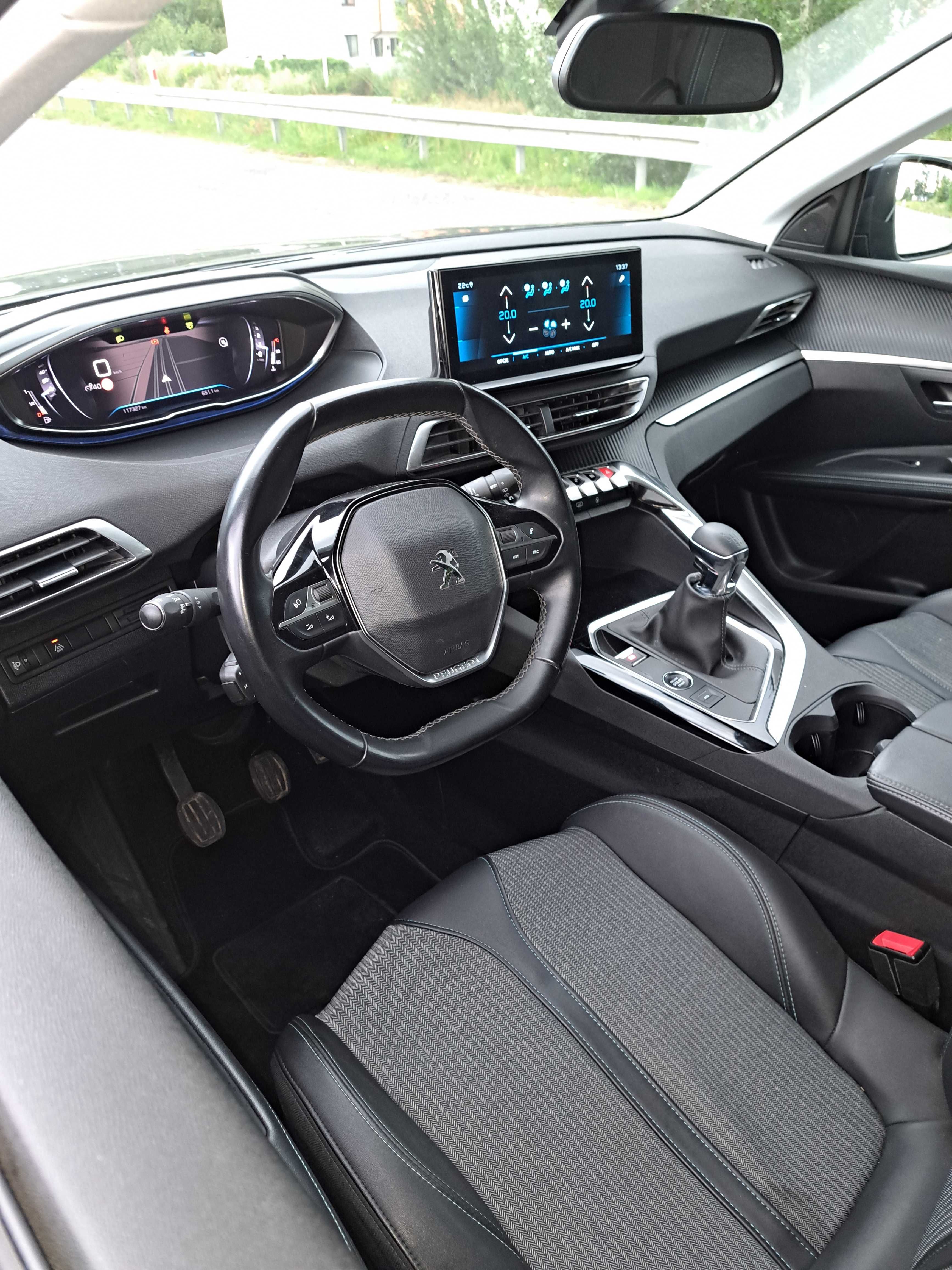 Peugeot 5008 II 1.5 BlueHDi Allure Pack S&S 2022r.
