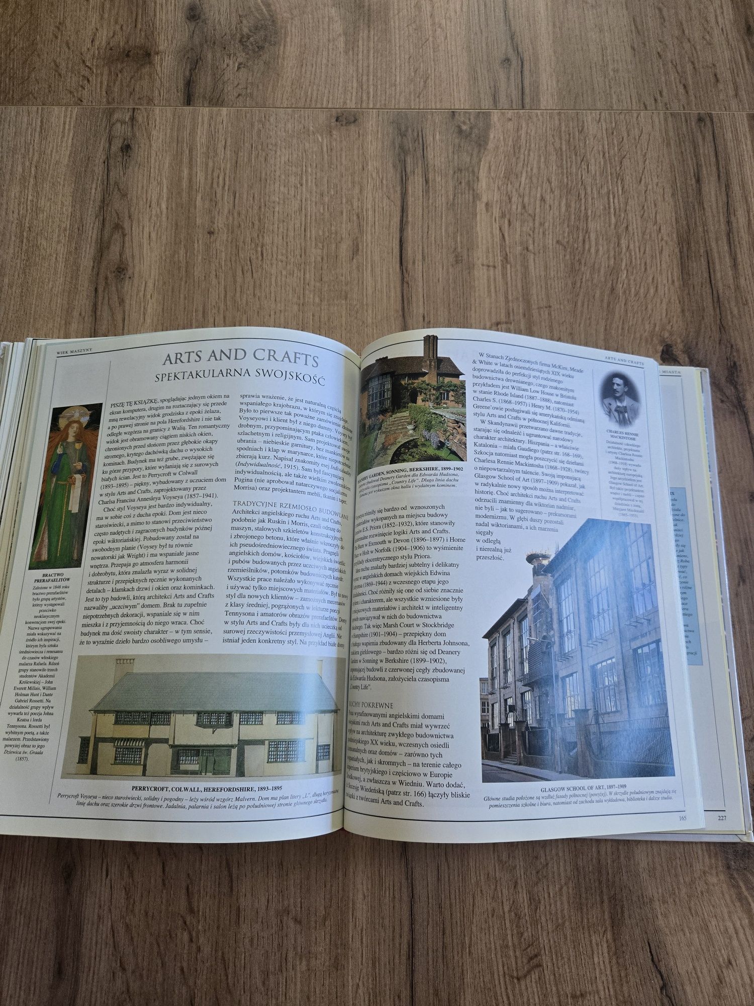 Książka Historia Architektury + gratis