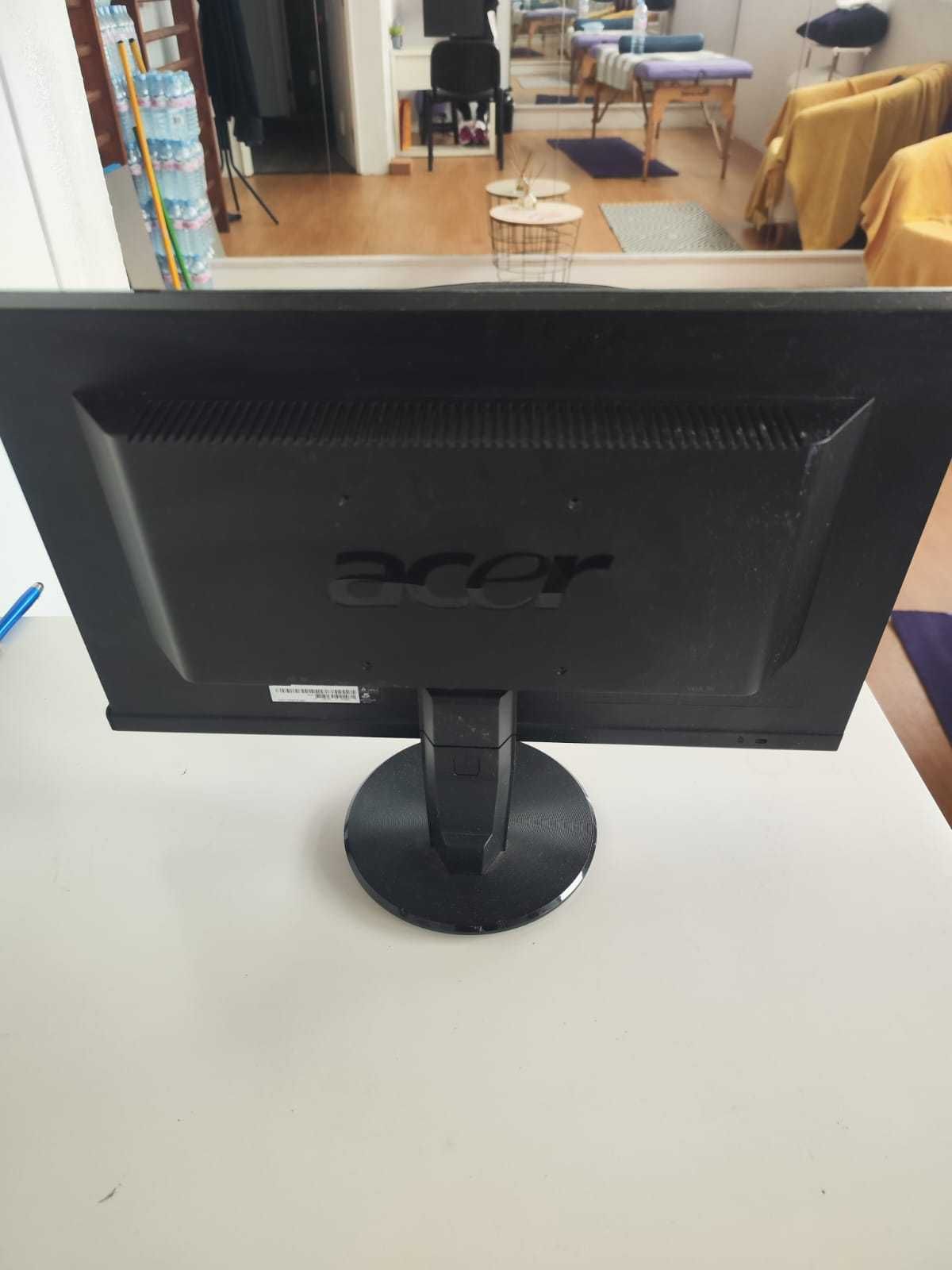 Monitor Acer a funcionar na perfeição