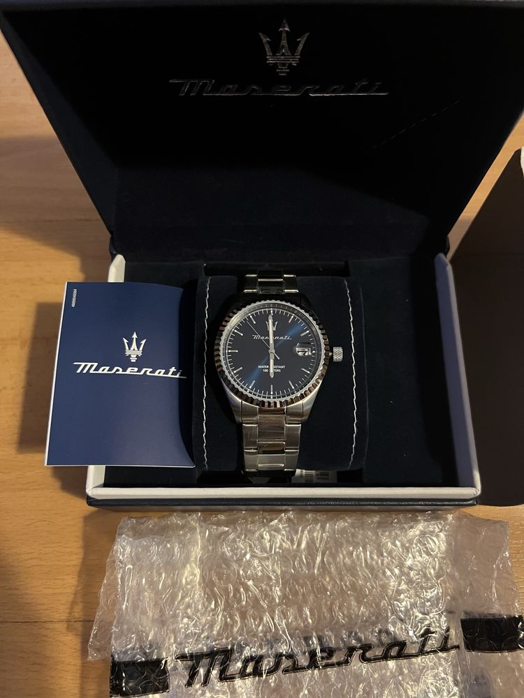 Vendo relogio Maserati novo