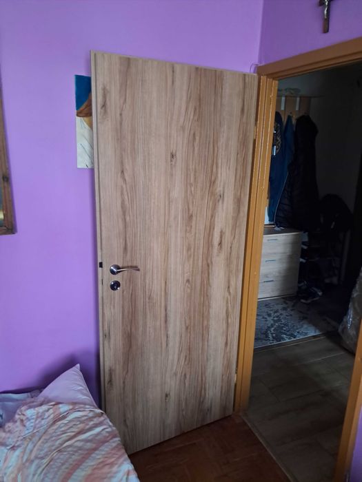 Drzwi nowe 80 cm, prawe.
