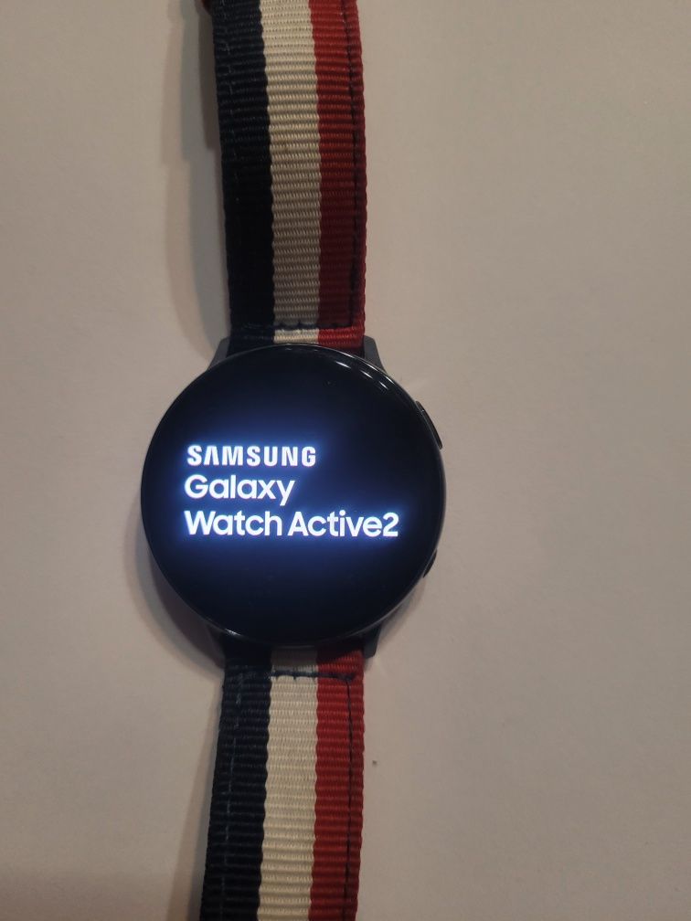 Samsung galaxy active 2 smartwatch