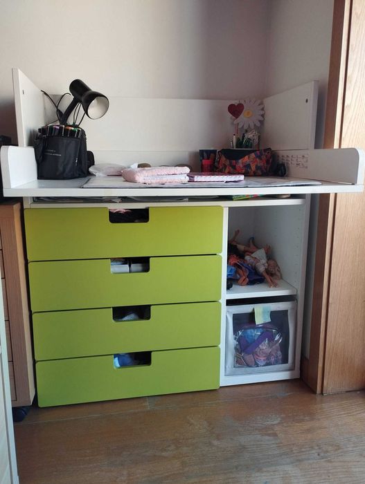 Secretária / Trocador + Roupeiro de Criança