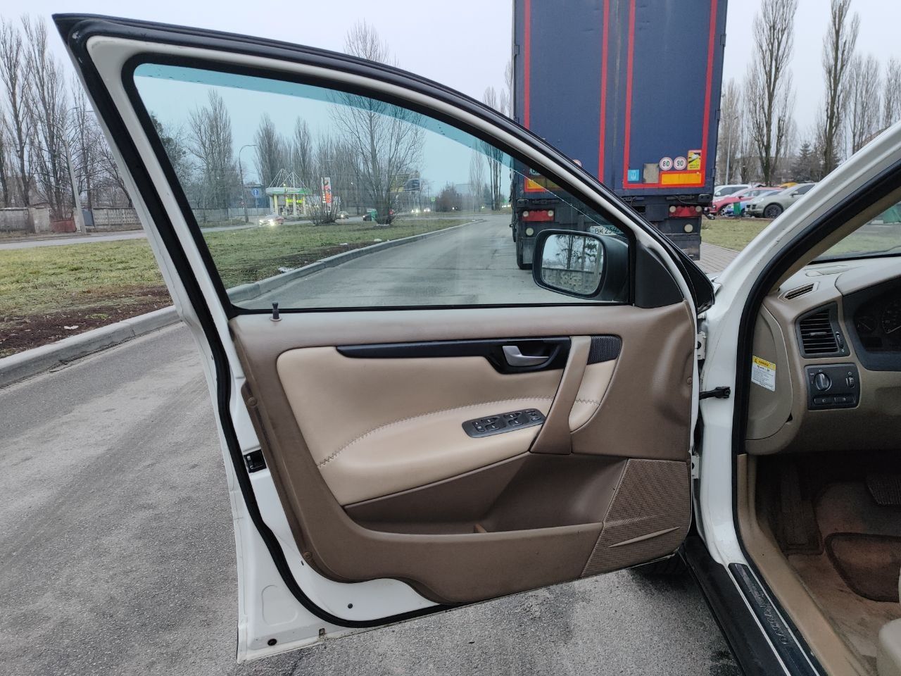Volvo xc70 2,4гбо автомат