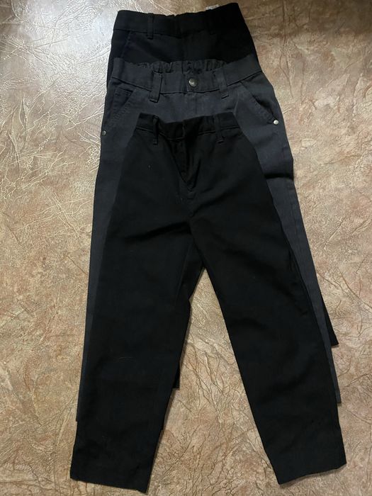 Шкільні брюки для хлопчика 6-7 років