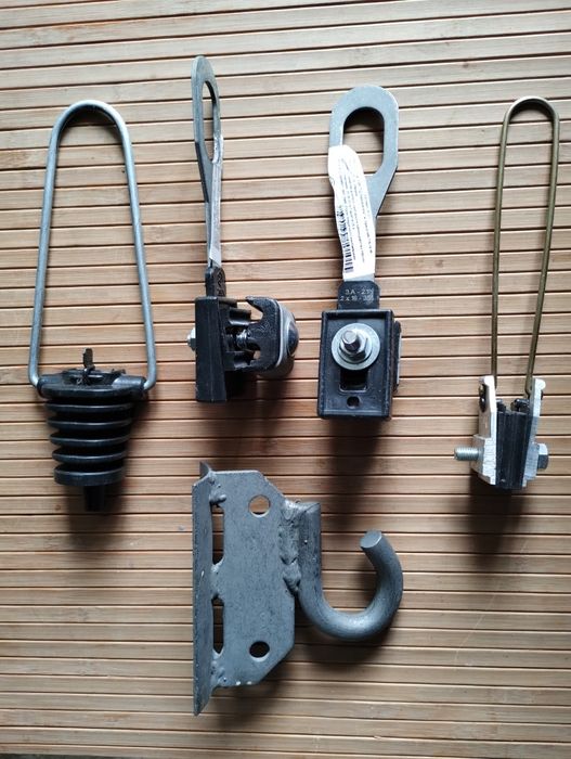 Элементы крепления кабеля, в лоте 5 шт.