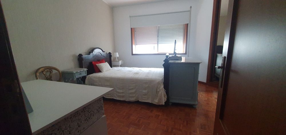 Quarto para arendar perto da Rotunda da Boavista
