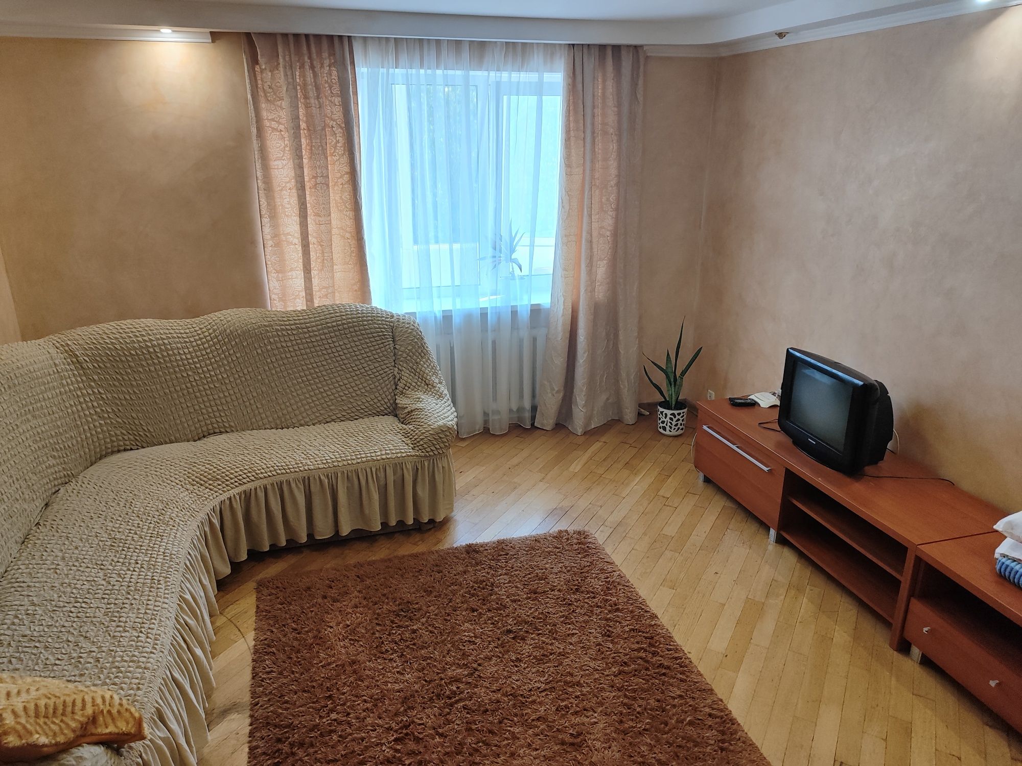Охайна,чиста,комфортна 3 кім.квартира на Чайці