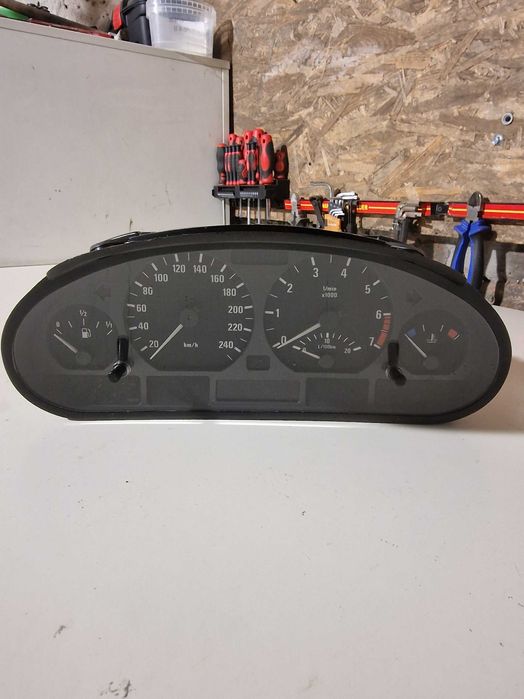 Licznik Zegar BMW E46 318i